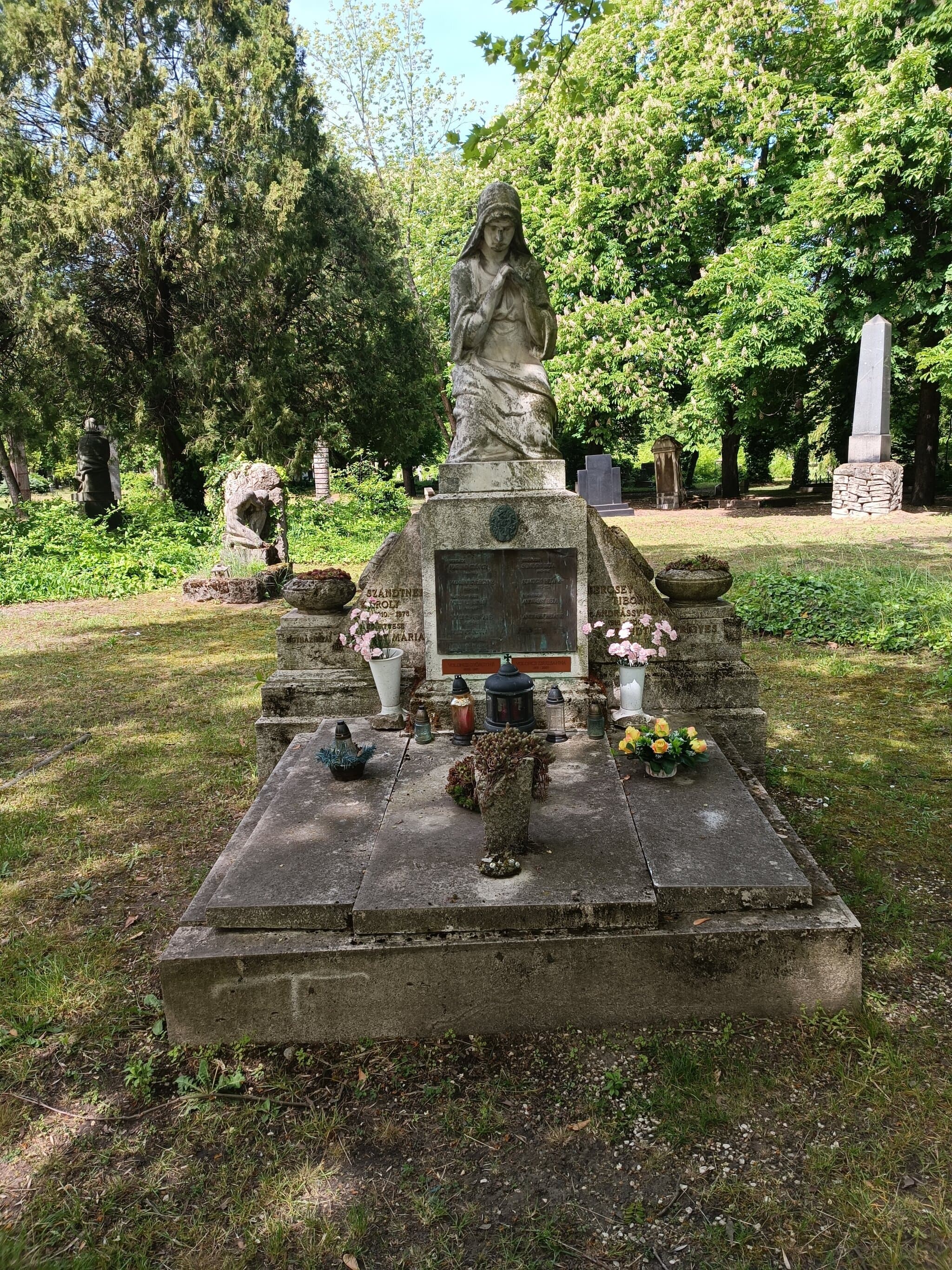 egyházpakai Andrássy Béla sírja