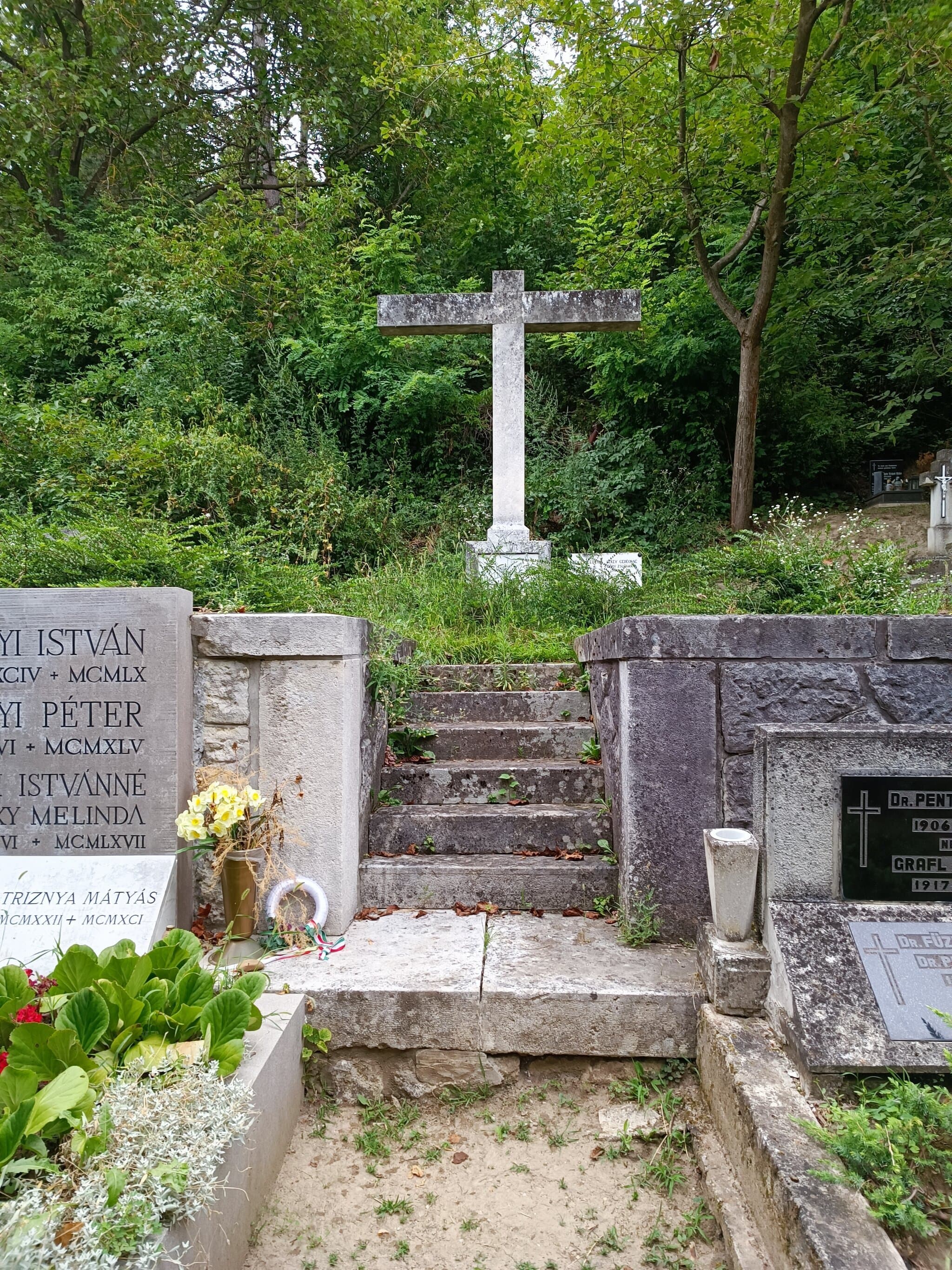 abarai és bartóki Bartóky József sírja