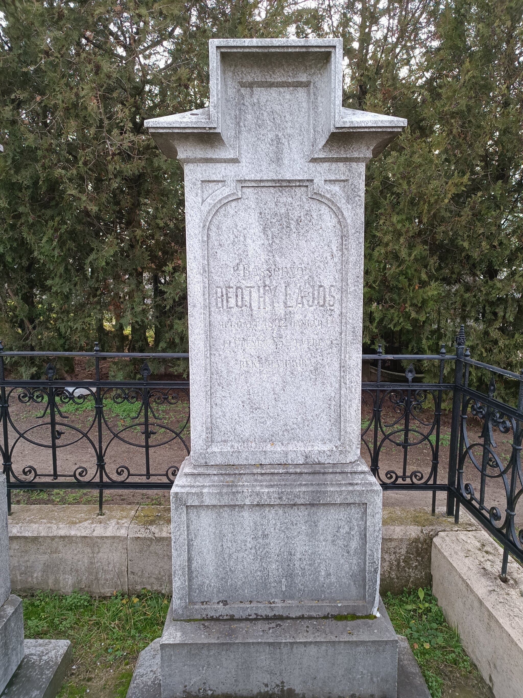 bessenyői Beöthy Lajos sírja