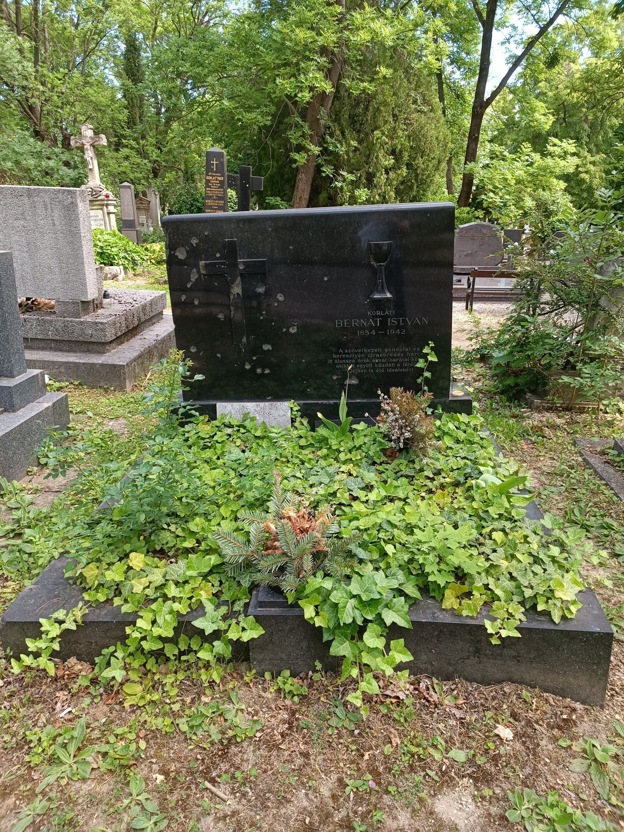 korláti Bernát István sírja