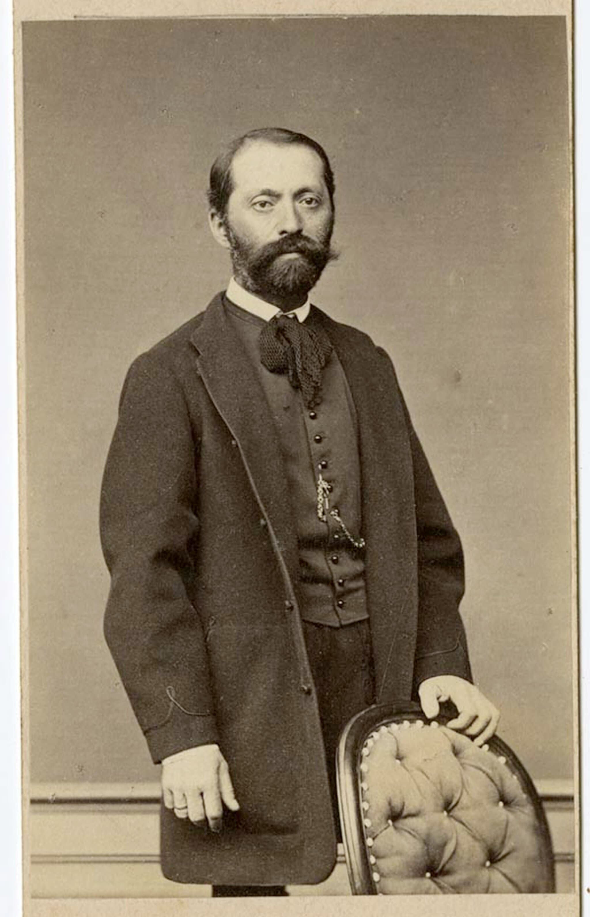 Cebrián László portréja