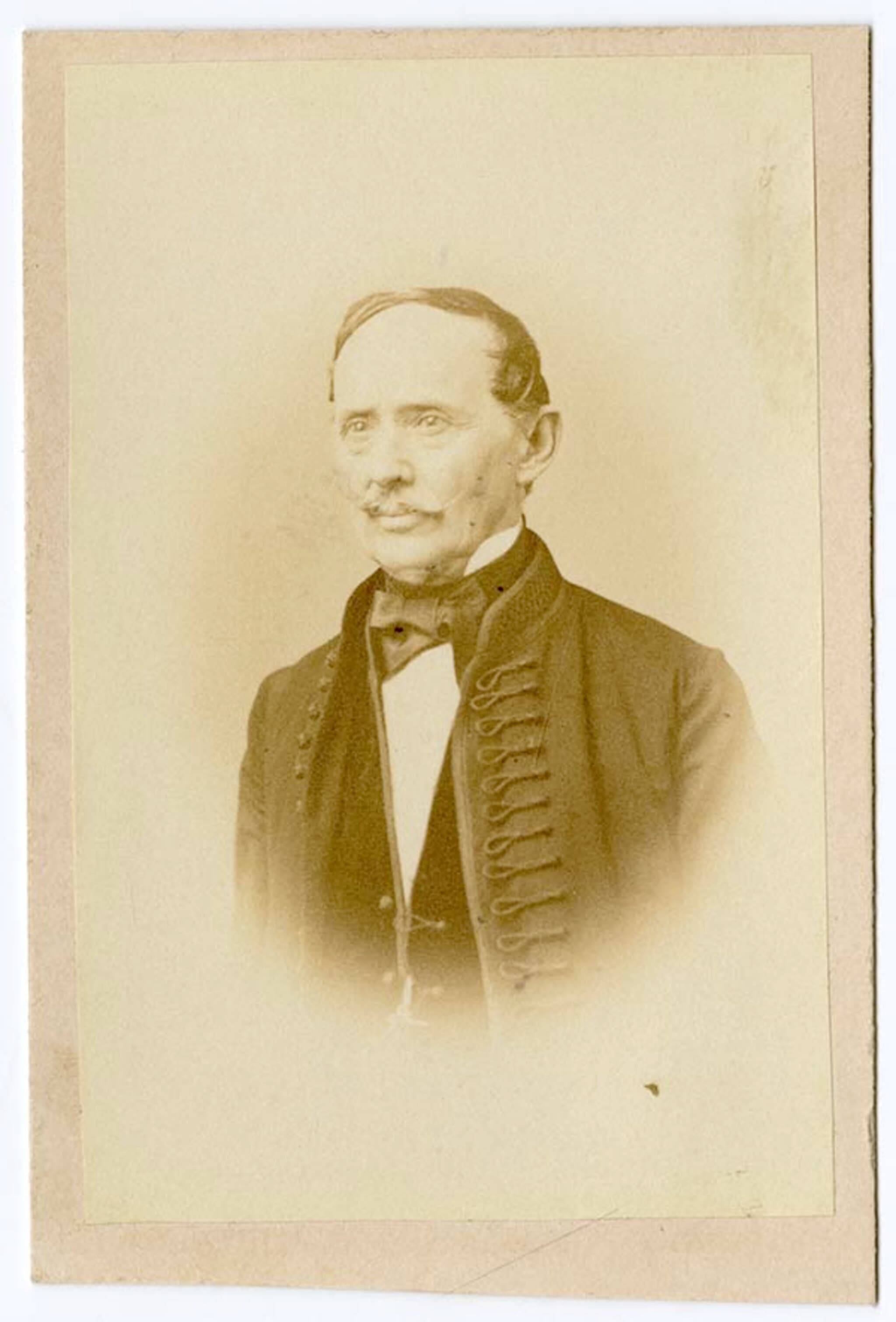 Fogarasi János portréja