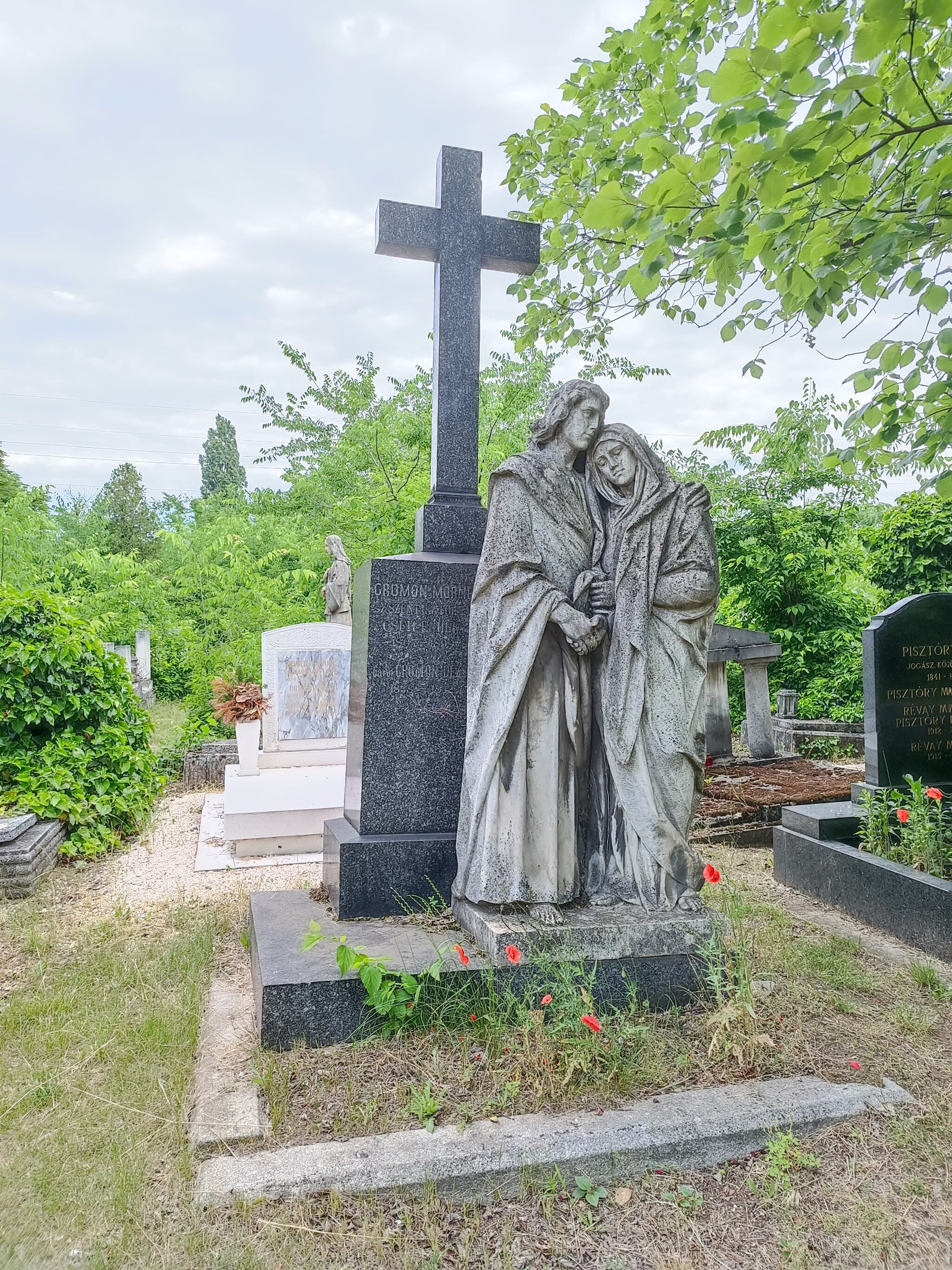 vajszkai és bogyáni báró Gromon Dezső sírja