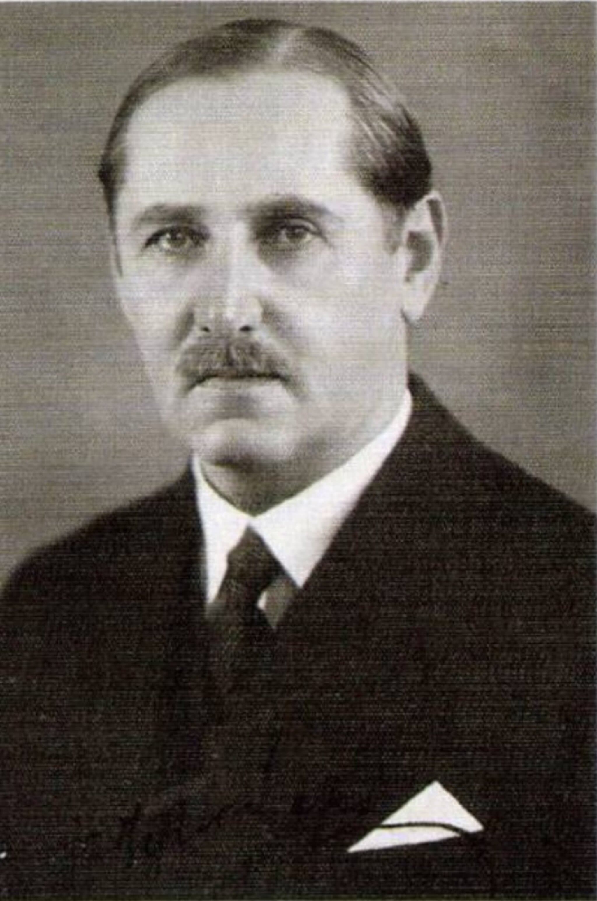 Héder Lajos portréja