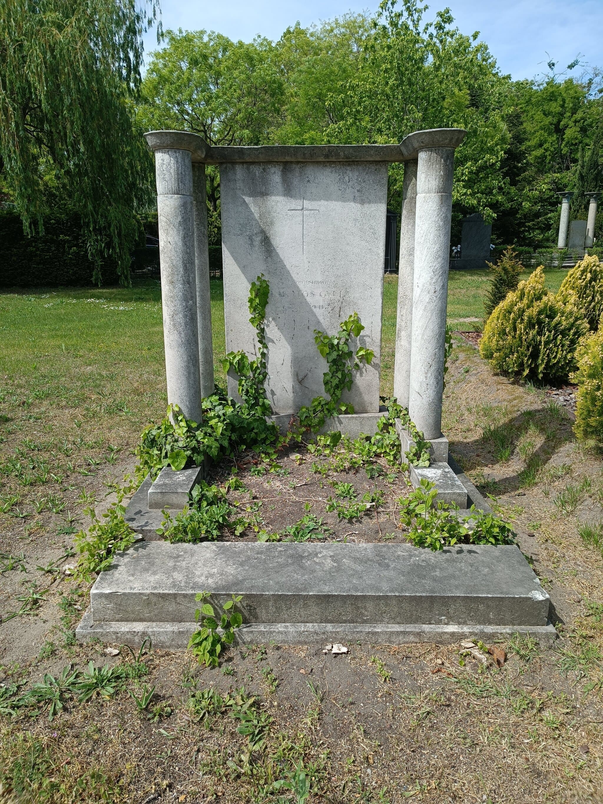 csíkszentsimoni Lakatos Gyula sírja