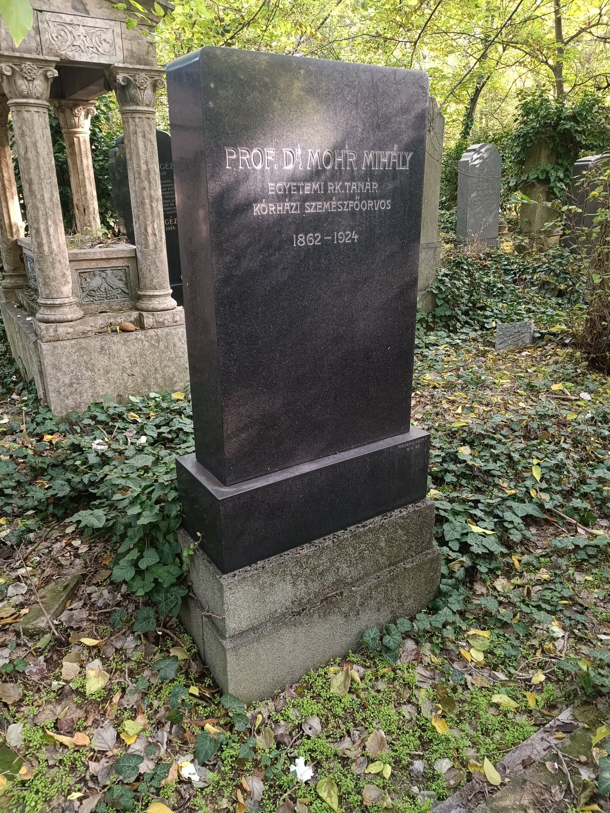Mohr Mihály sírja