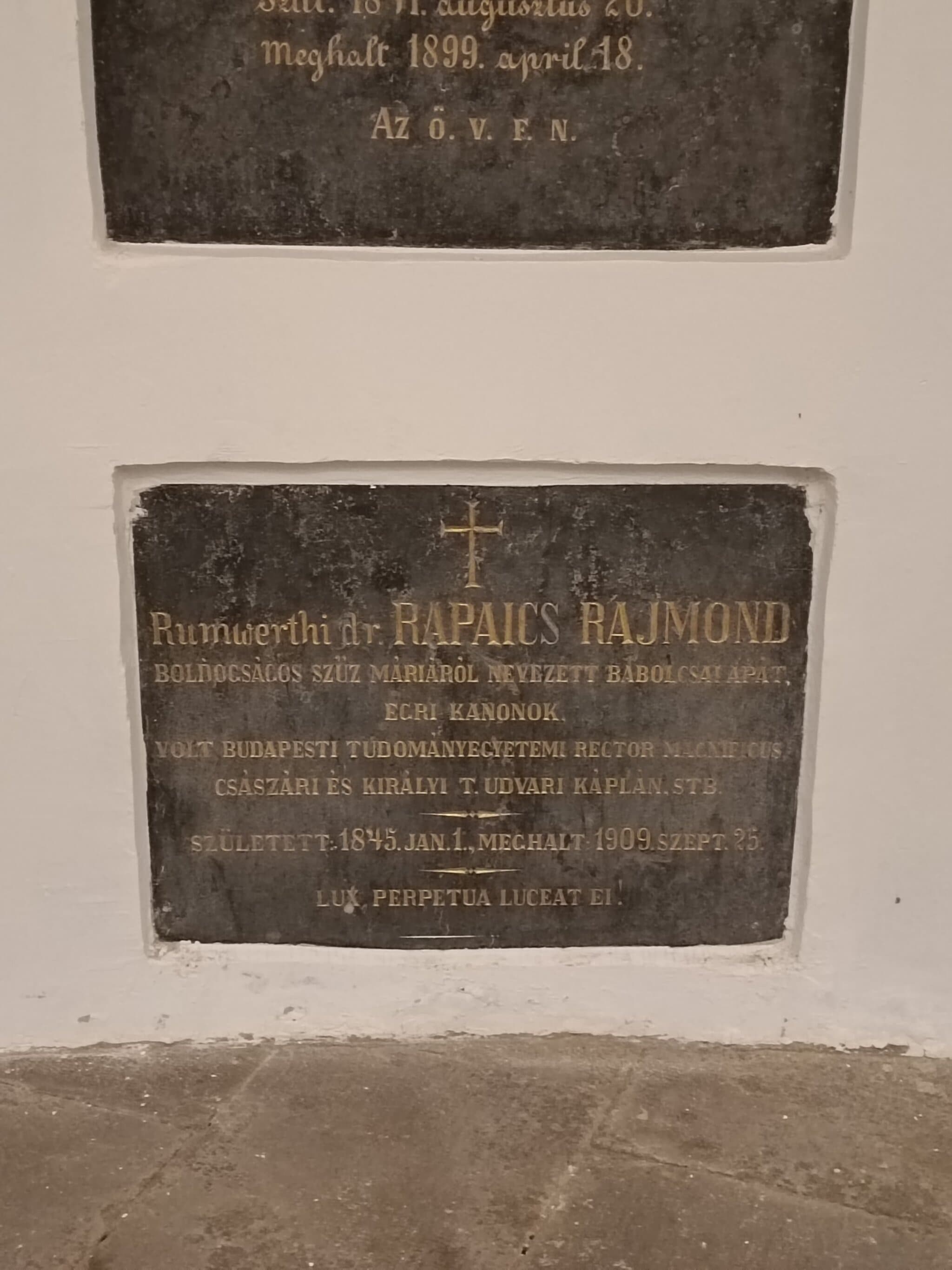 rumwerthi Rapaics Rajmond sírja