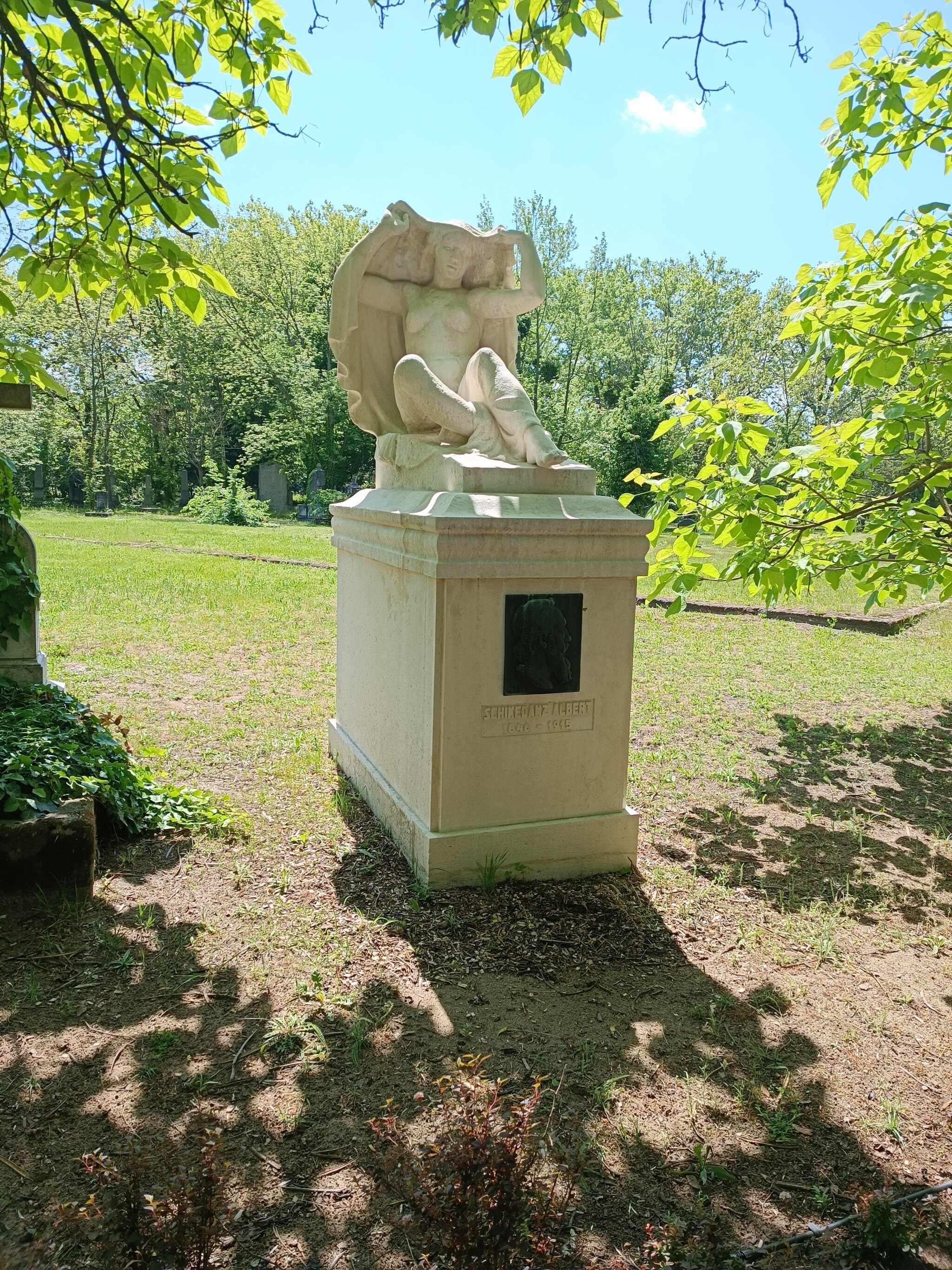 Schickedanz Albert sírja