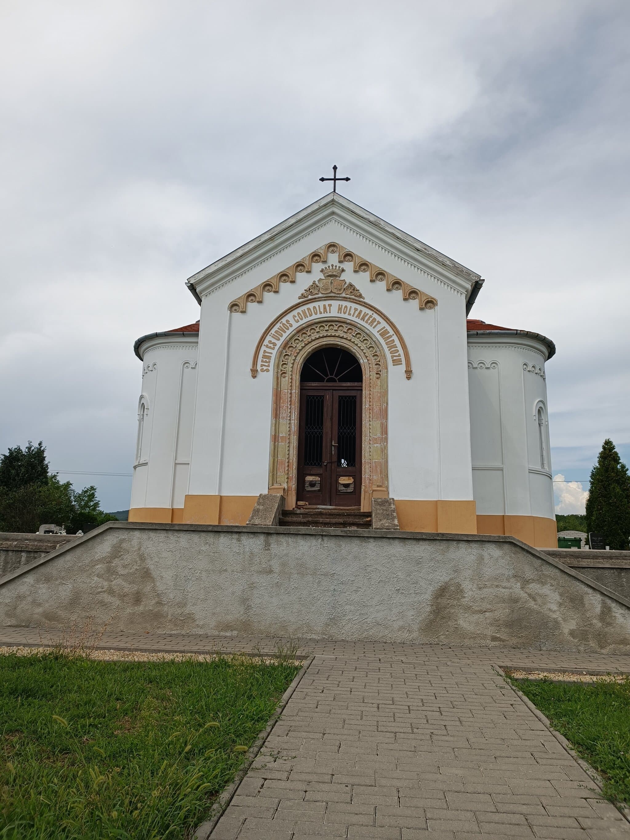kisserényi gróf Serényi Béla sírja
