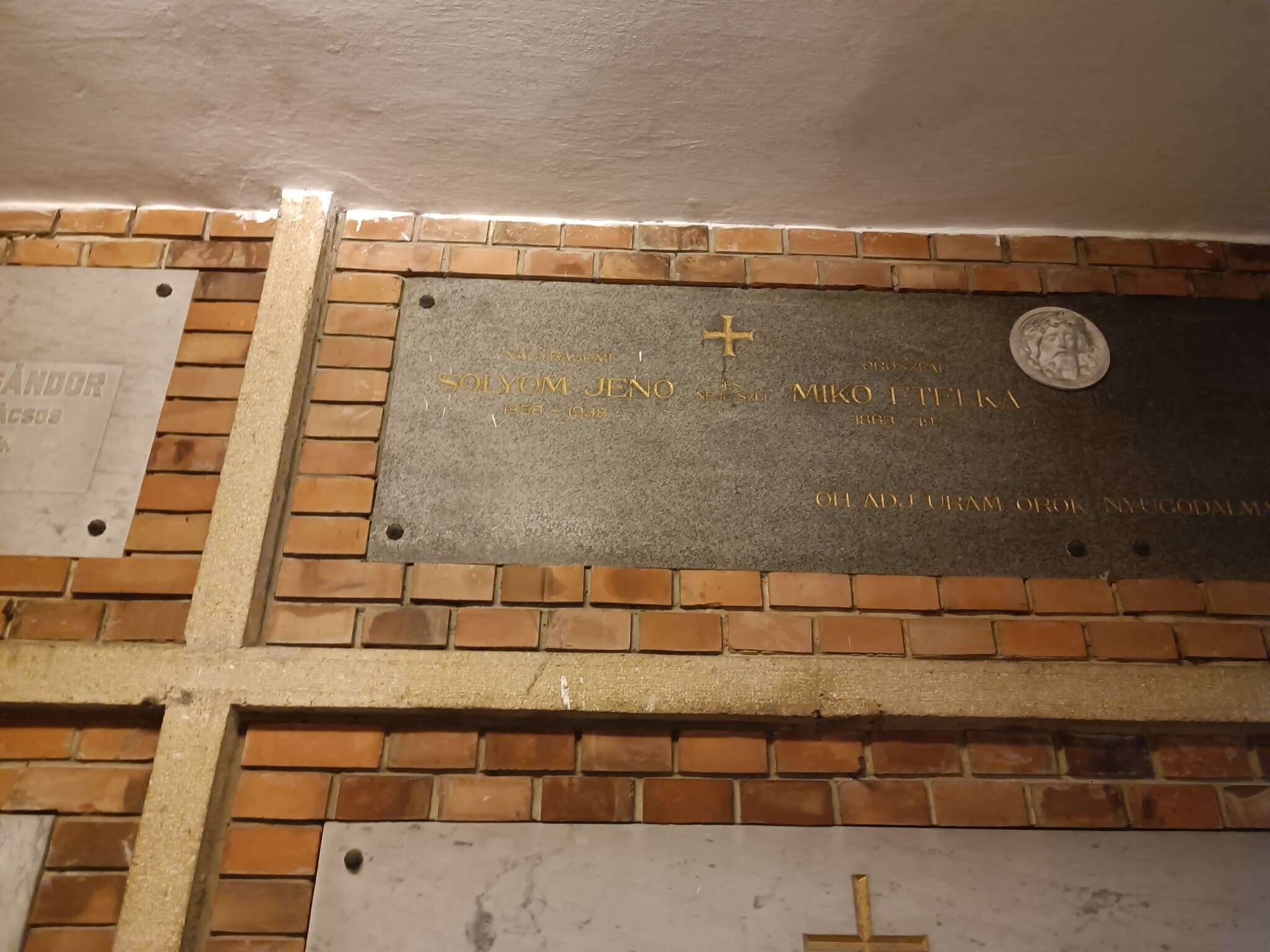 nagybajomi Sólyom Jenő sírja