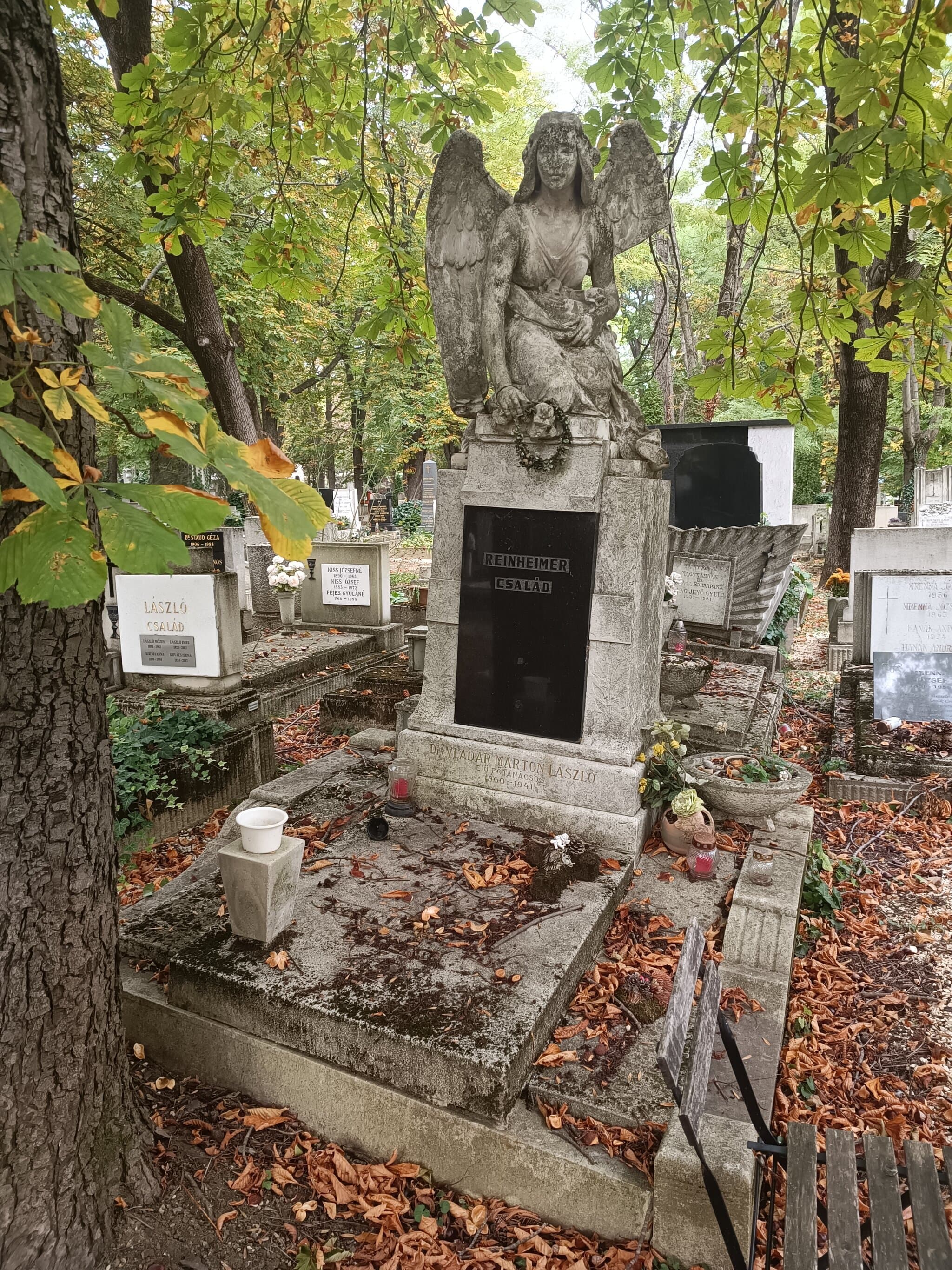 nagycsepcsényi és muthnai Vladár Márton László sírja
