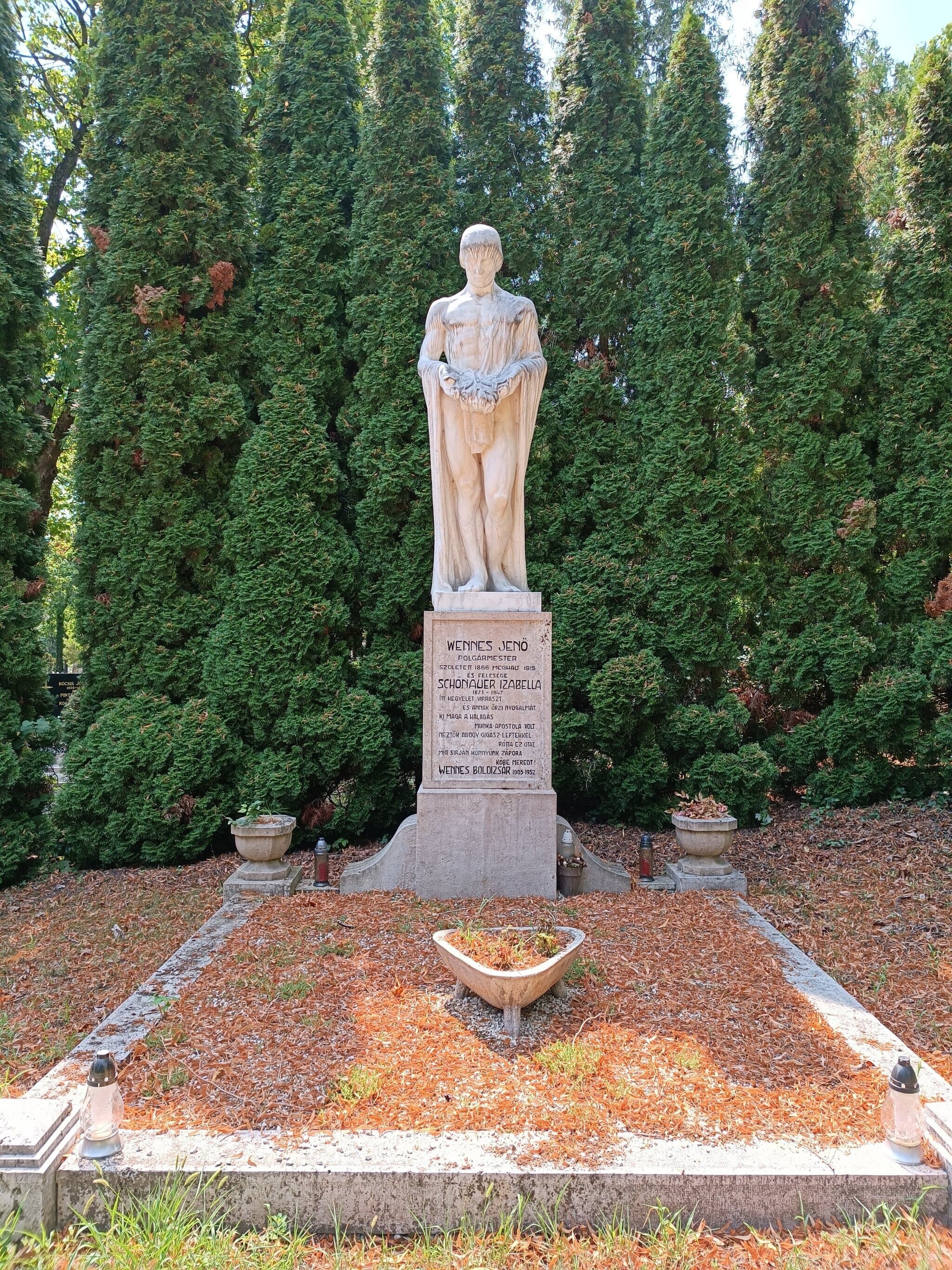 Wennes Jenő sírja