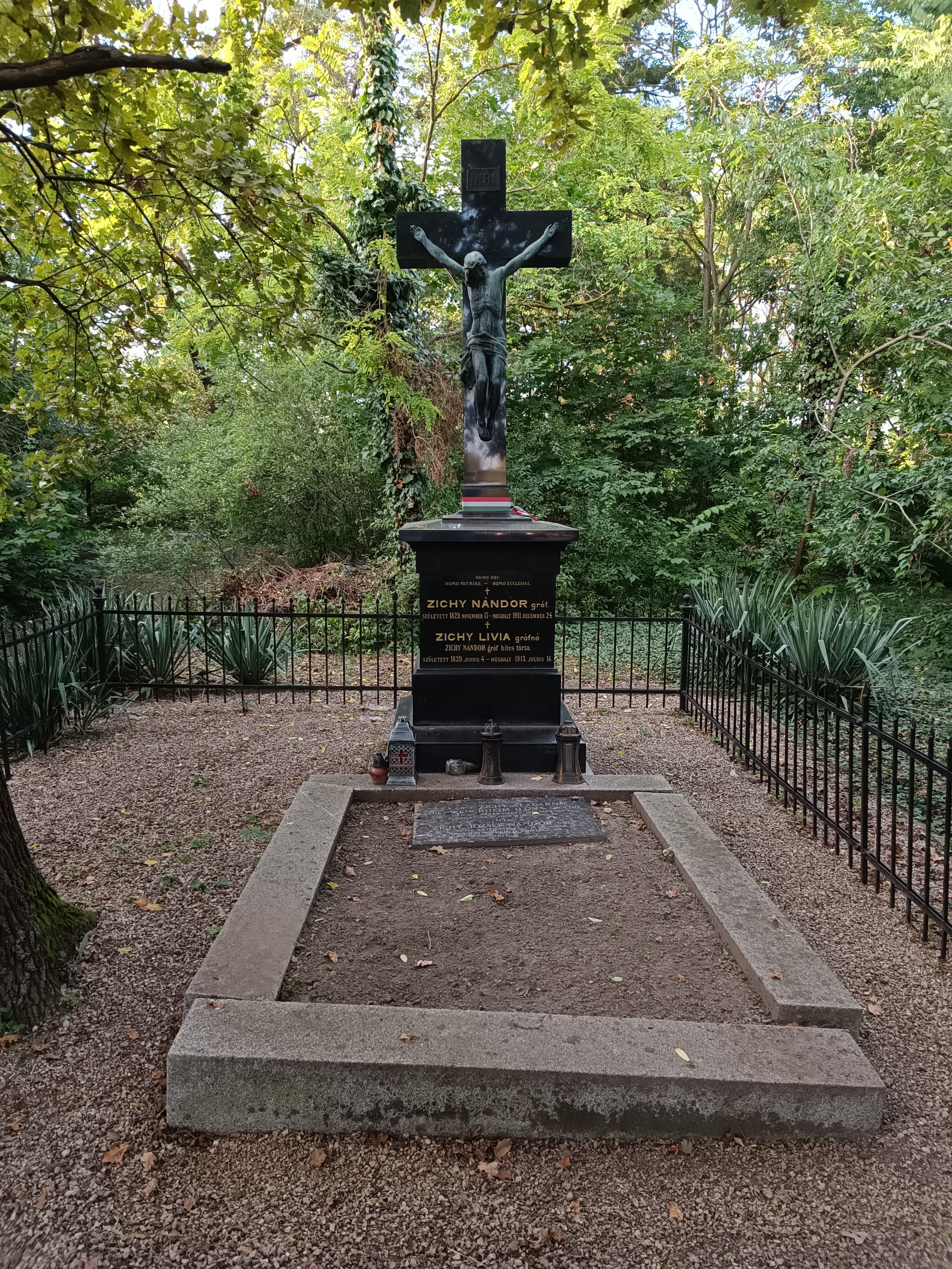 zichi és vásonkeői gróf Zichy Nándor 1829 sírja