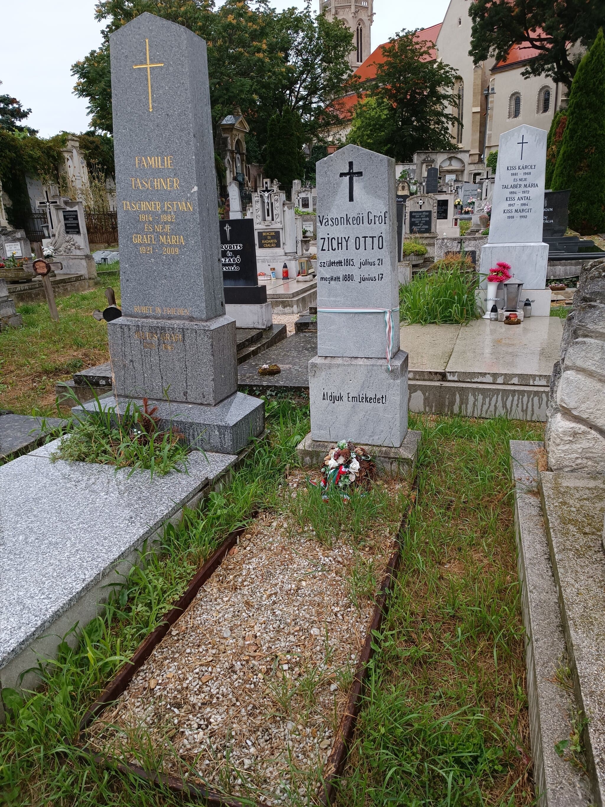 zichi és vásonkeői gróf Zichy Ottó sírja