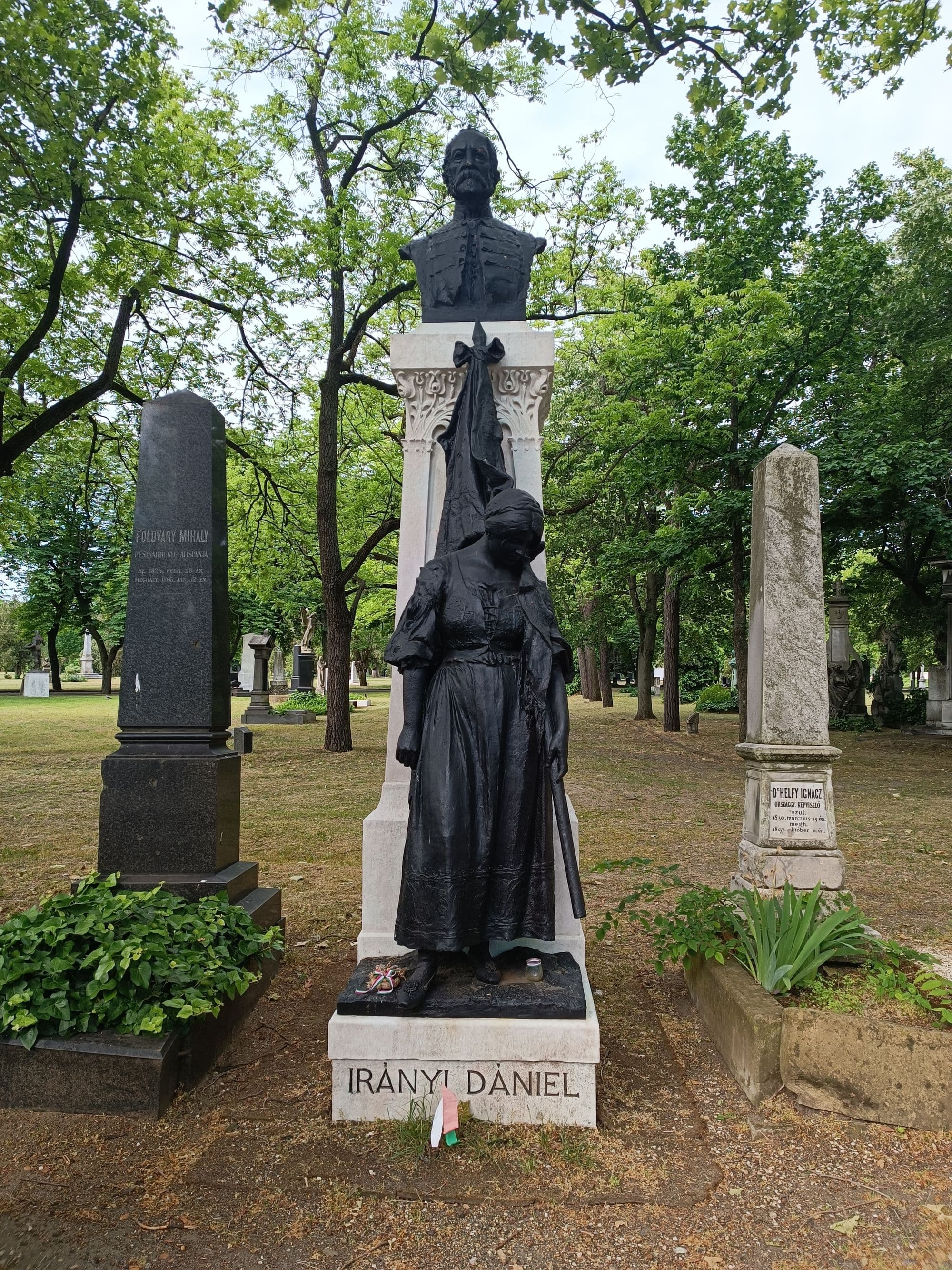 Irányi Dániel sírja