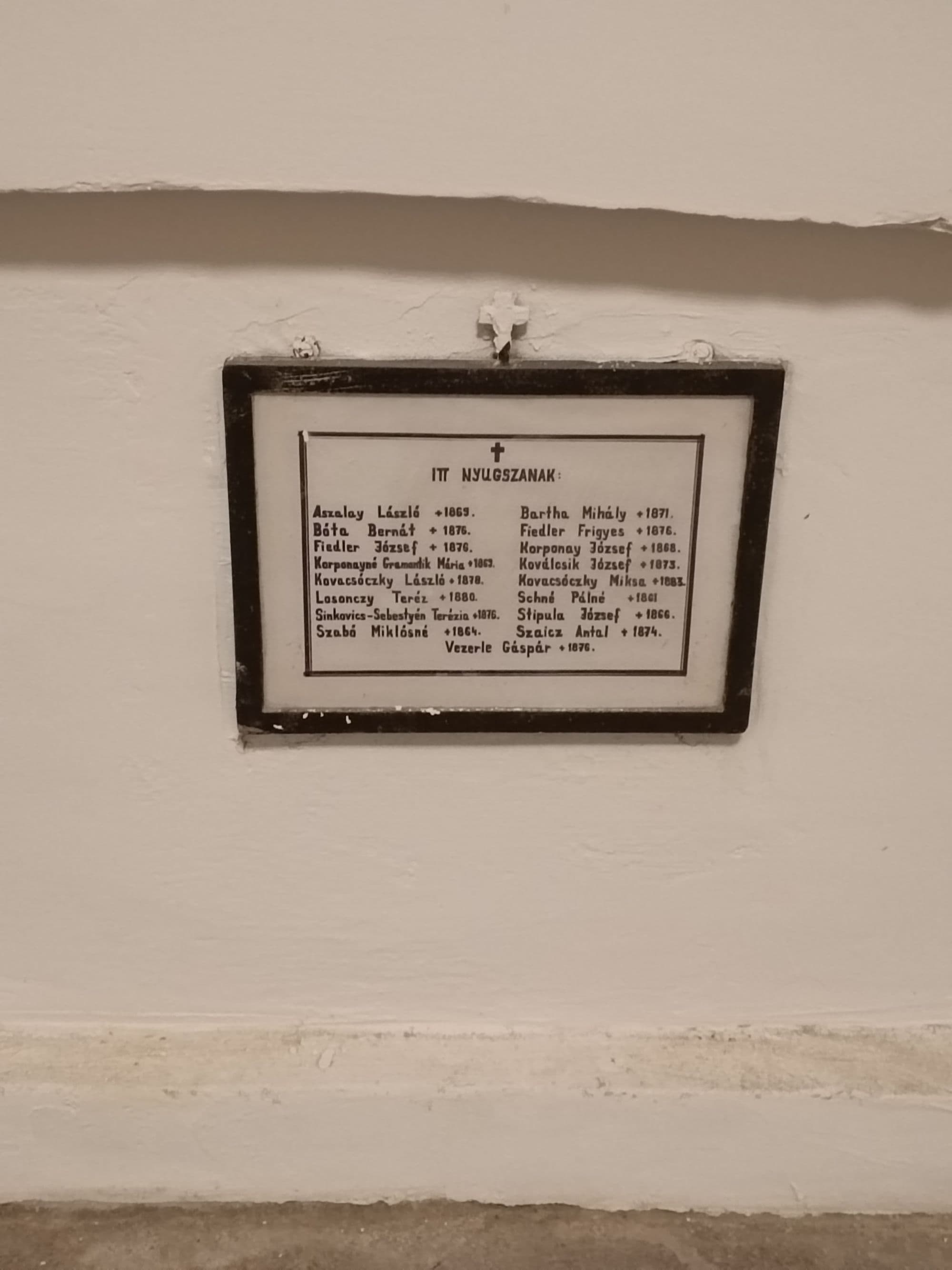 Stipula József sírja