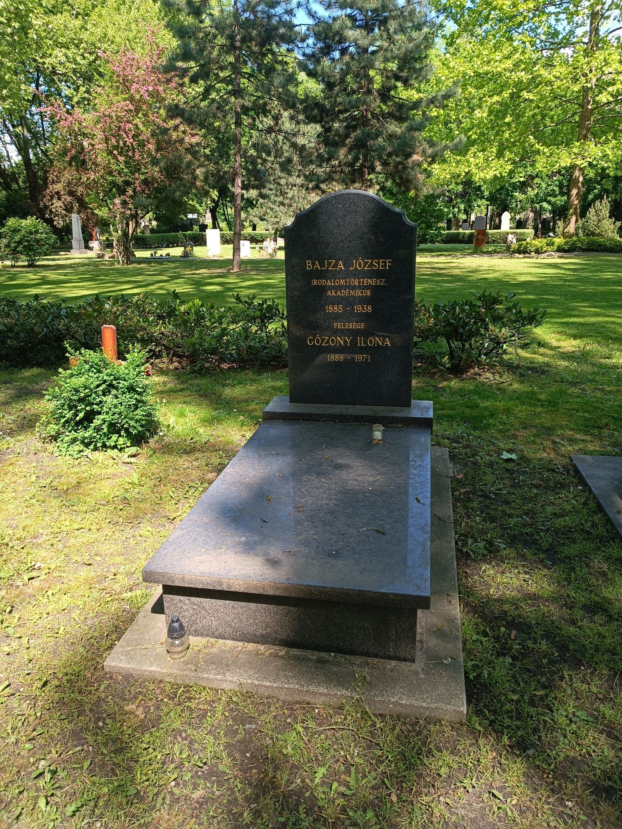 Bajza József 1885 sírja