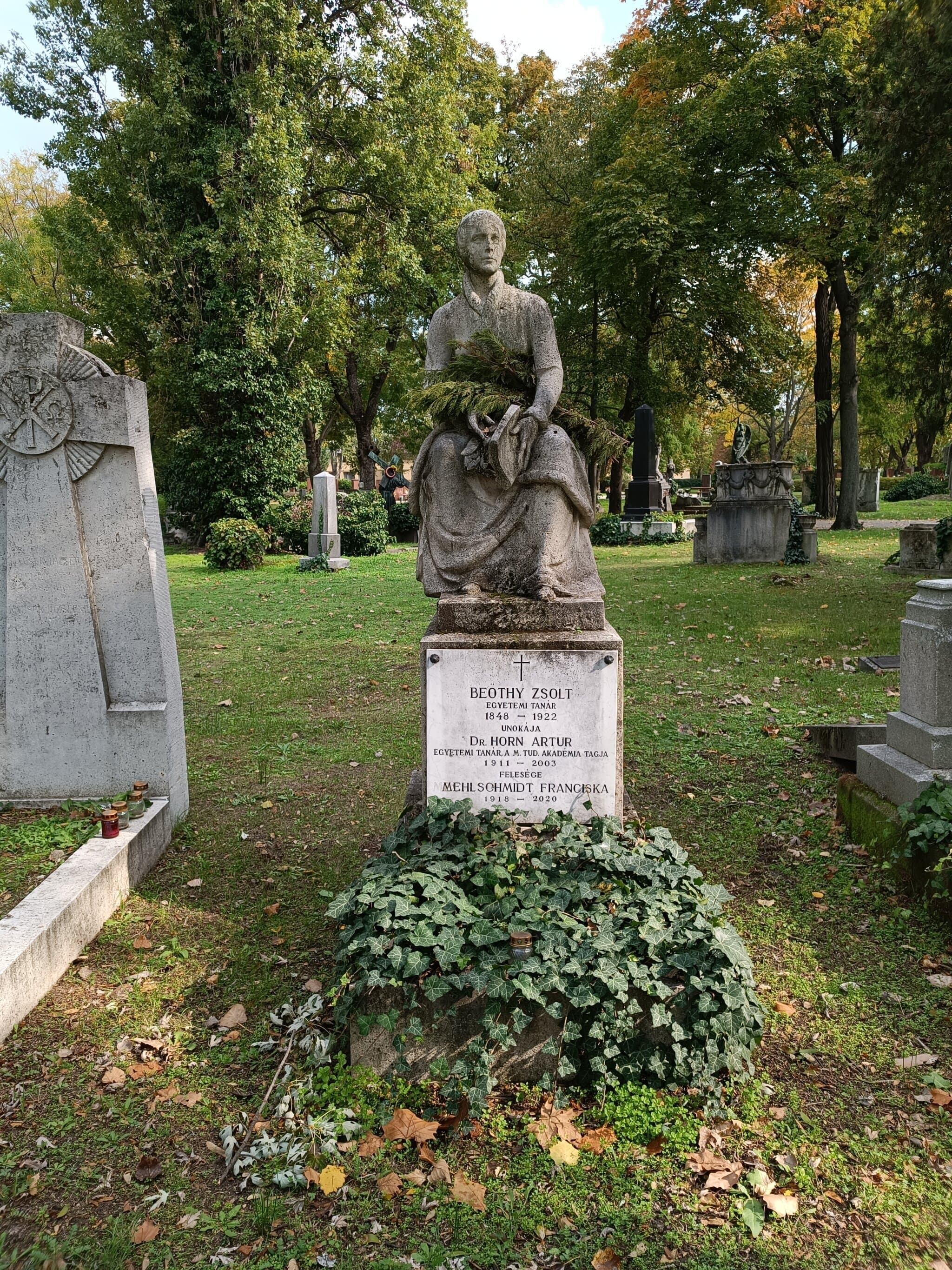 szlováni Beöthy Zsolt sírja