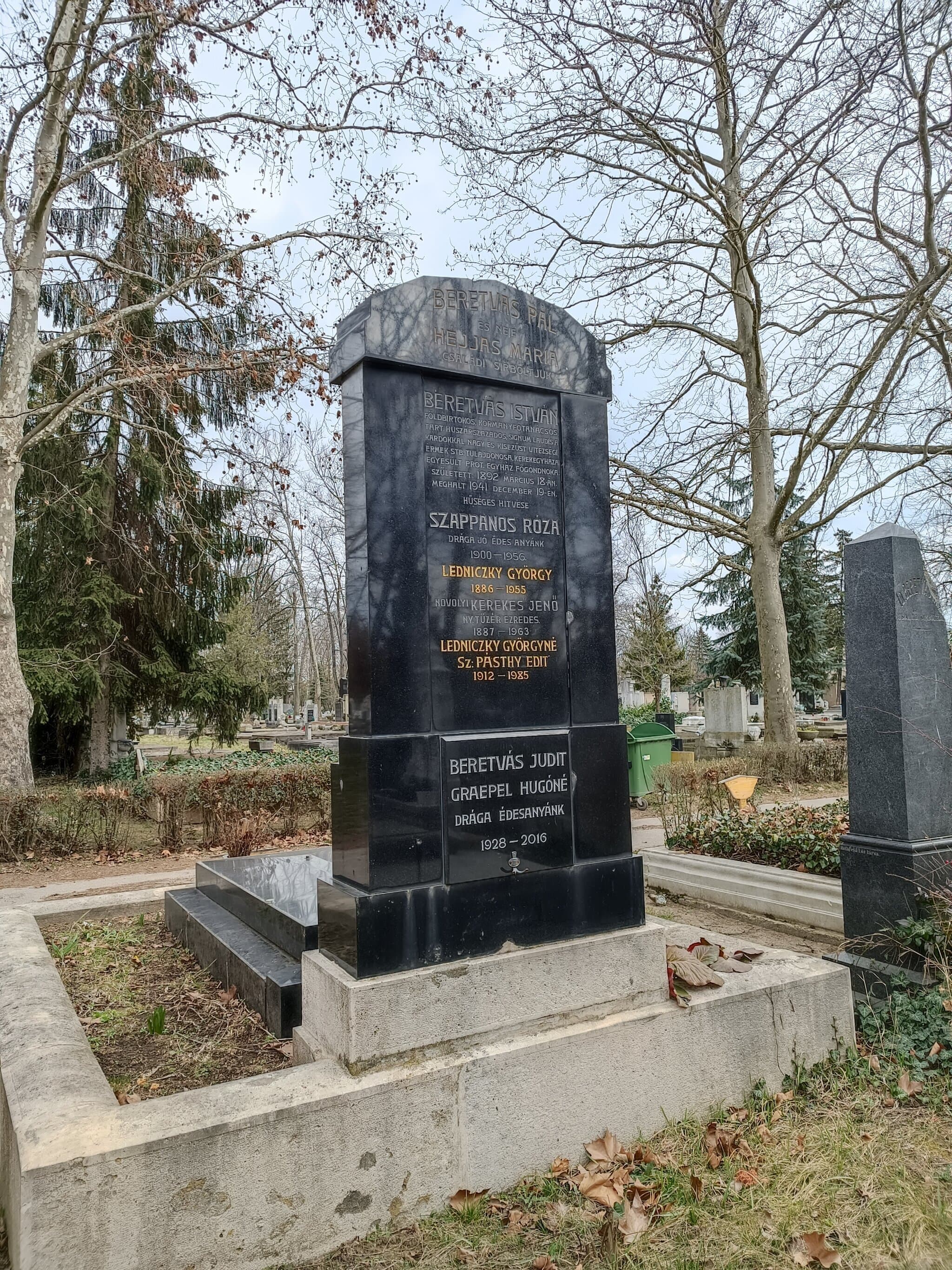 Beretvás István sírja