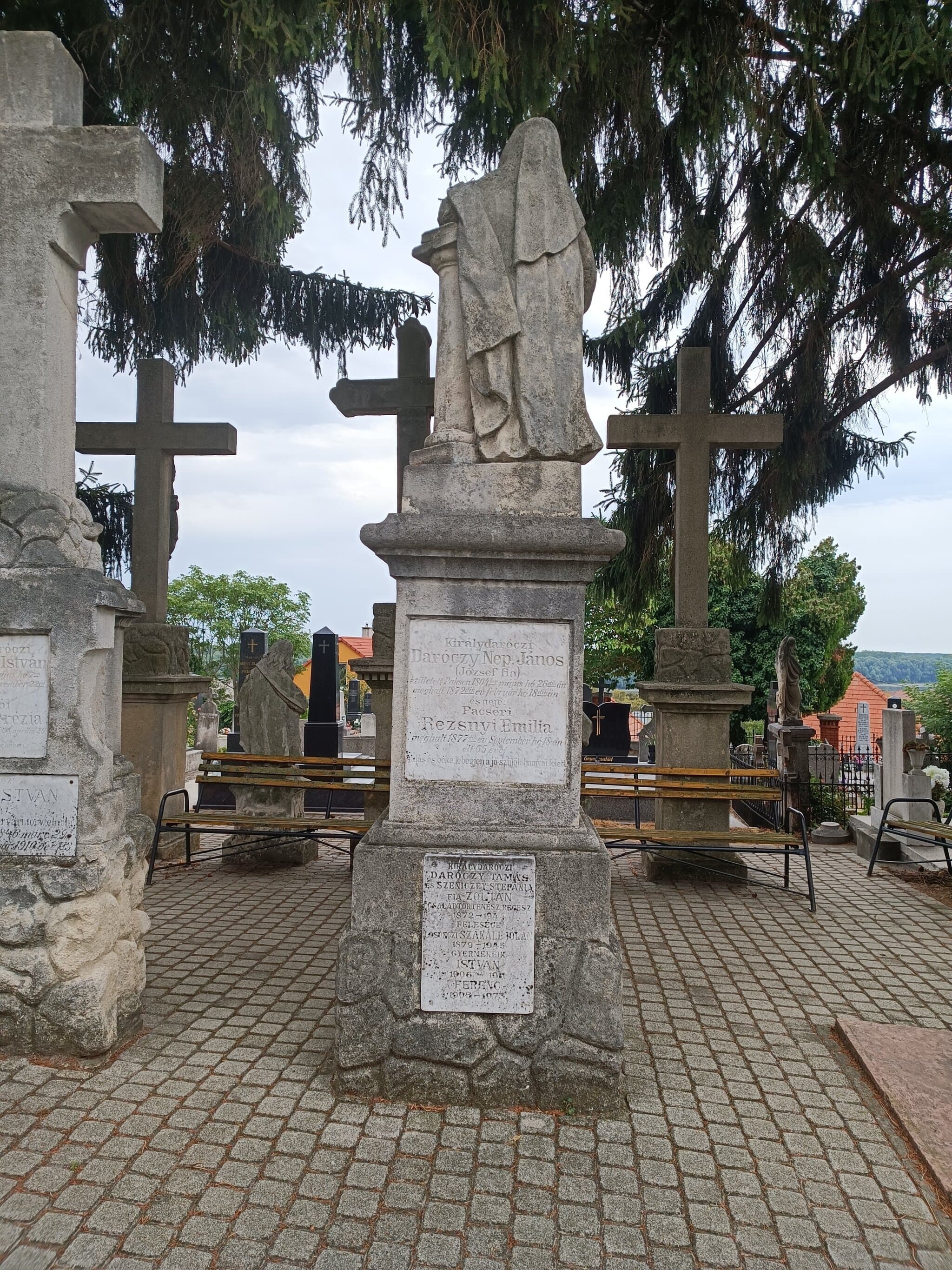 királydaróczi Daróczy Zoltán sírja