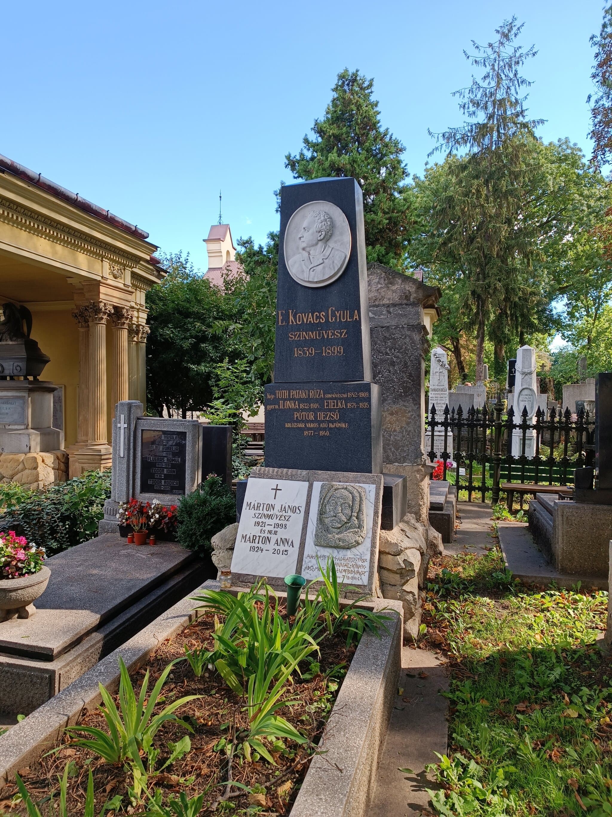E. Kovács Gyula sírja