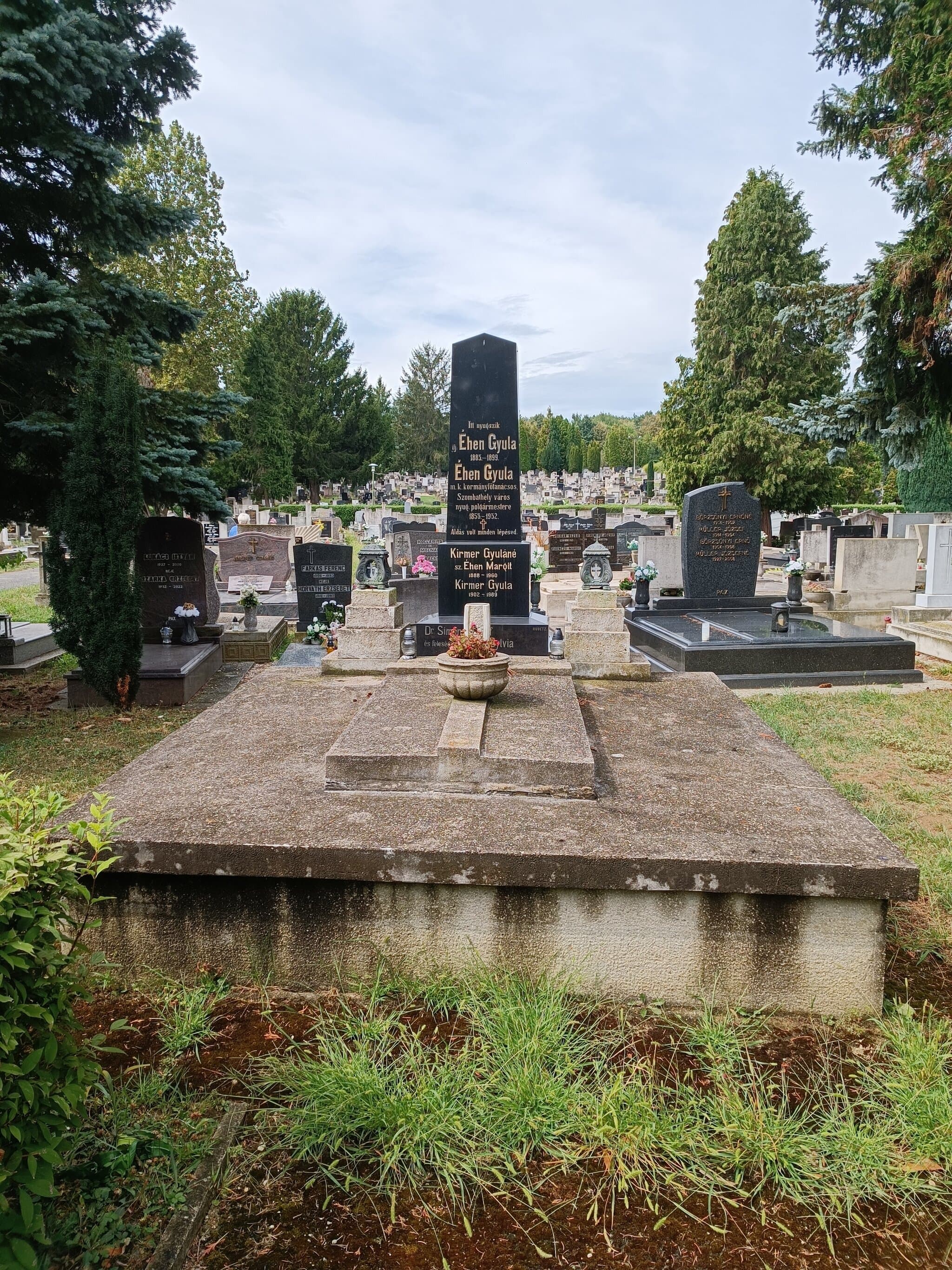 Éhen Gyula sírja