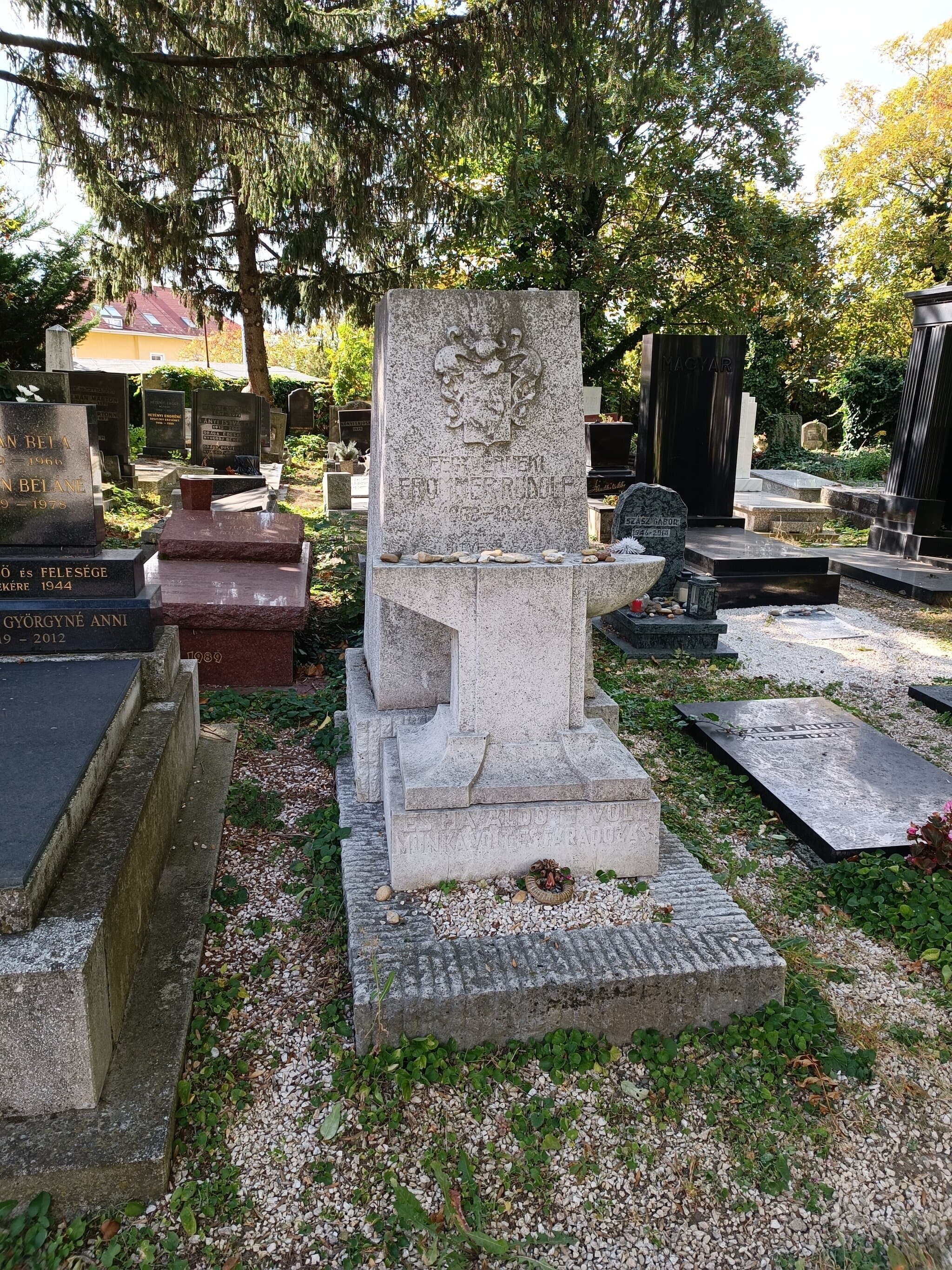 fegyverneki Frommer Rudolf sírja