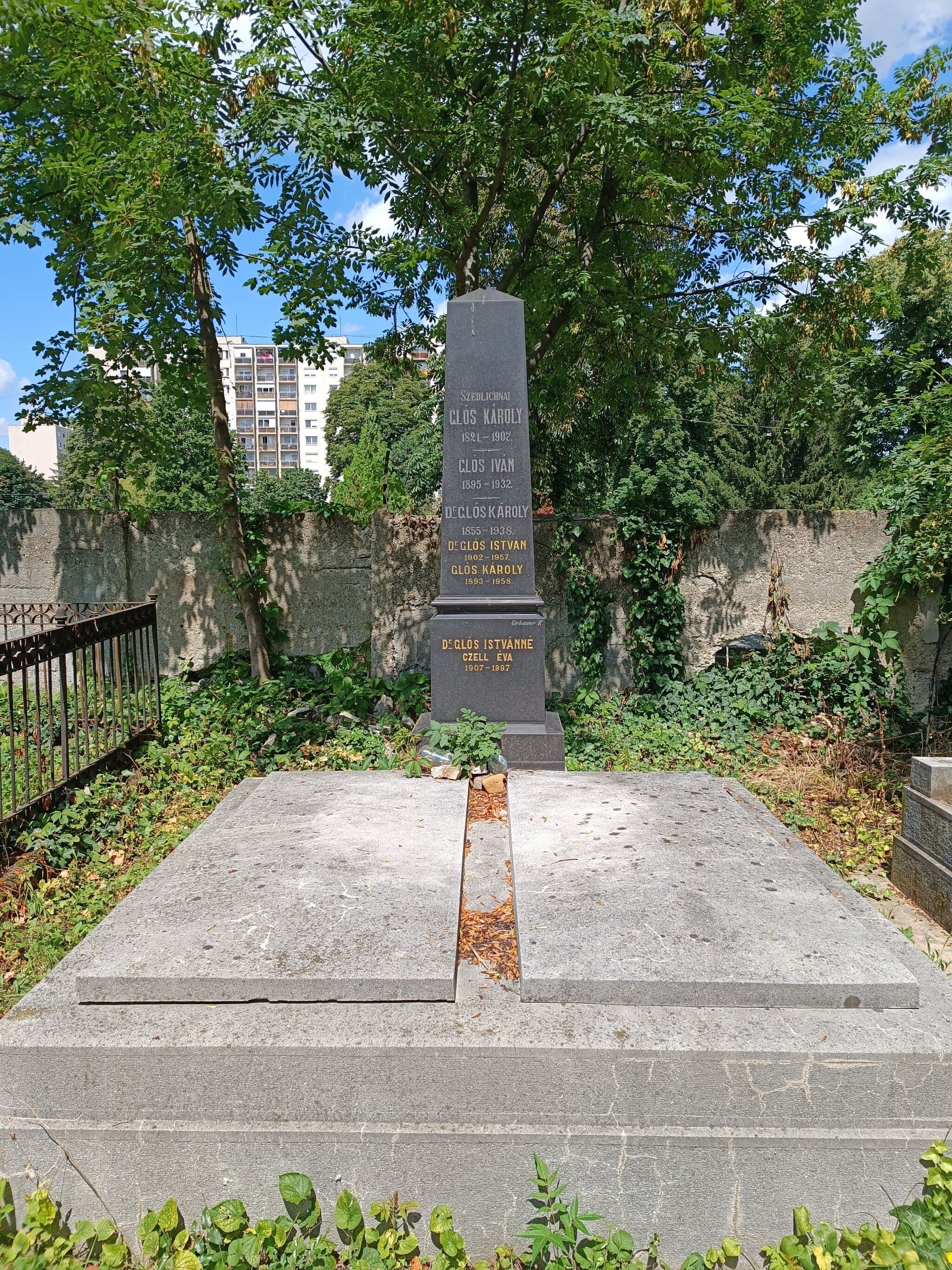 szedlicsnai Glós Károly sírja