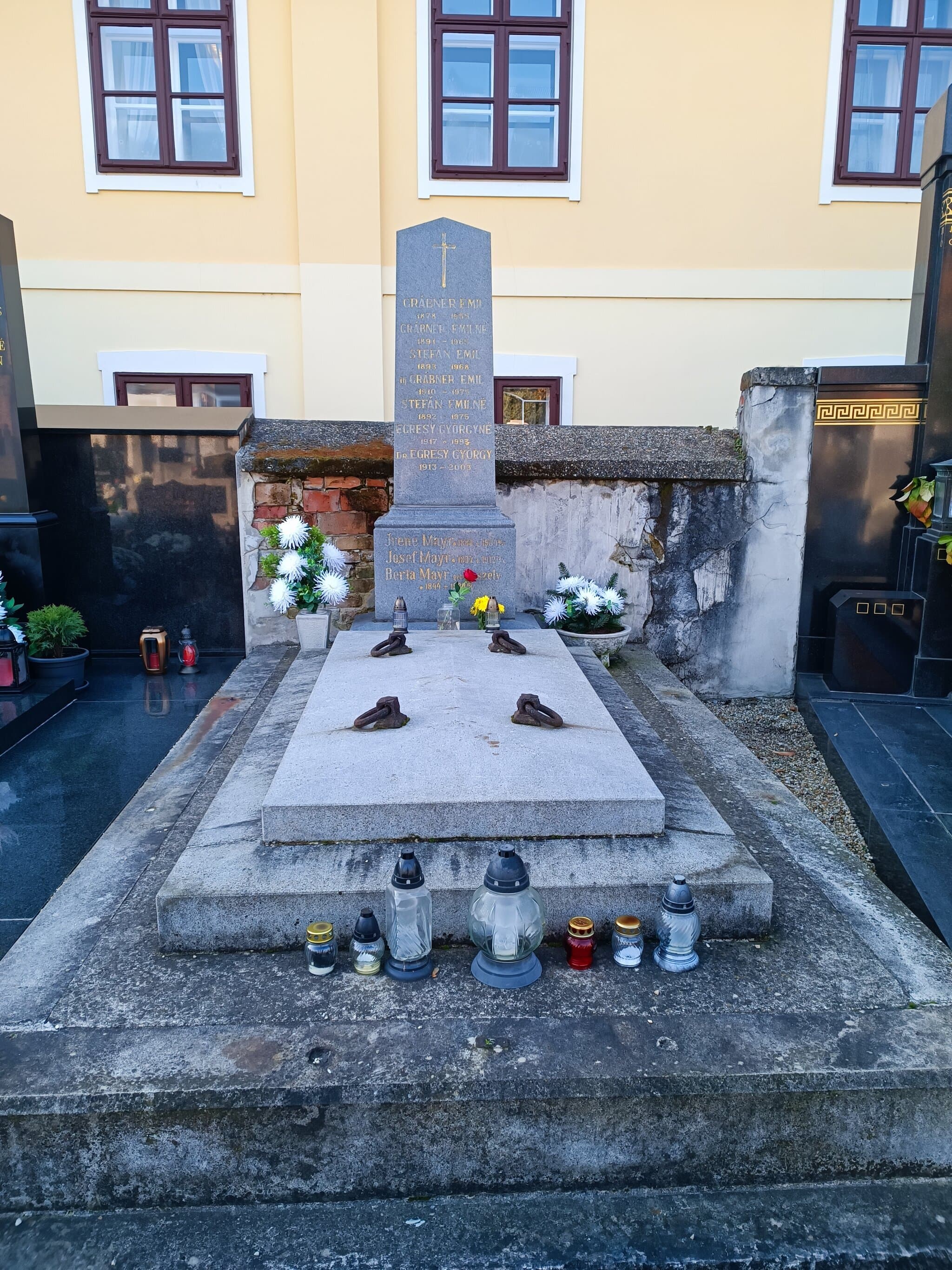 Grábner Emil sírja