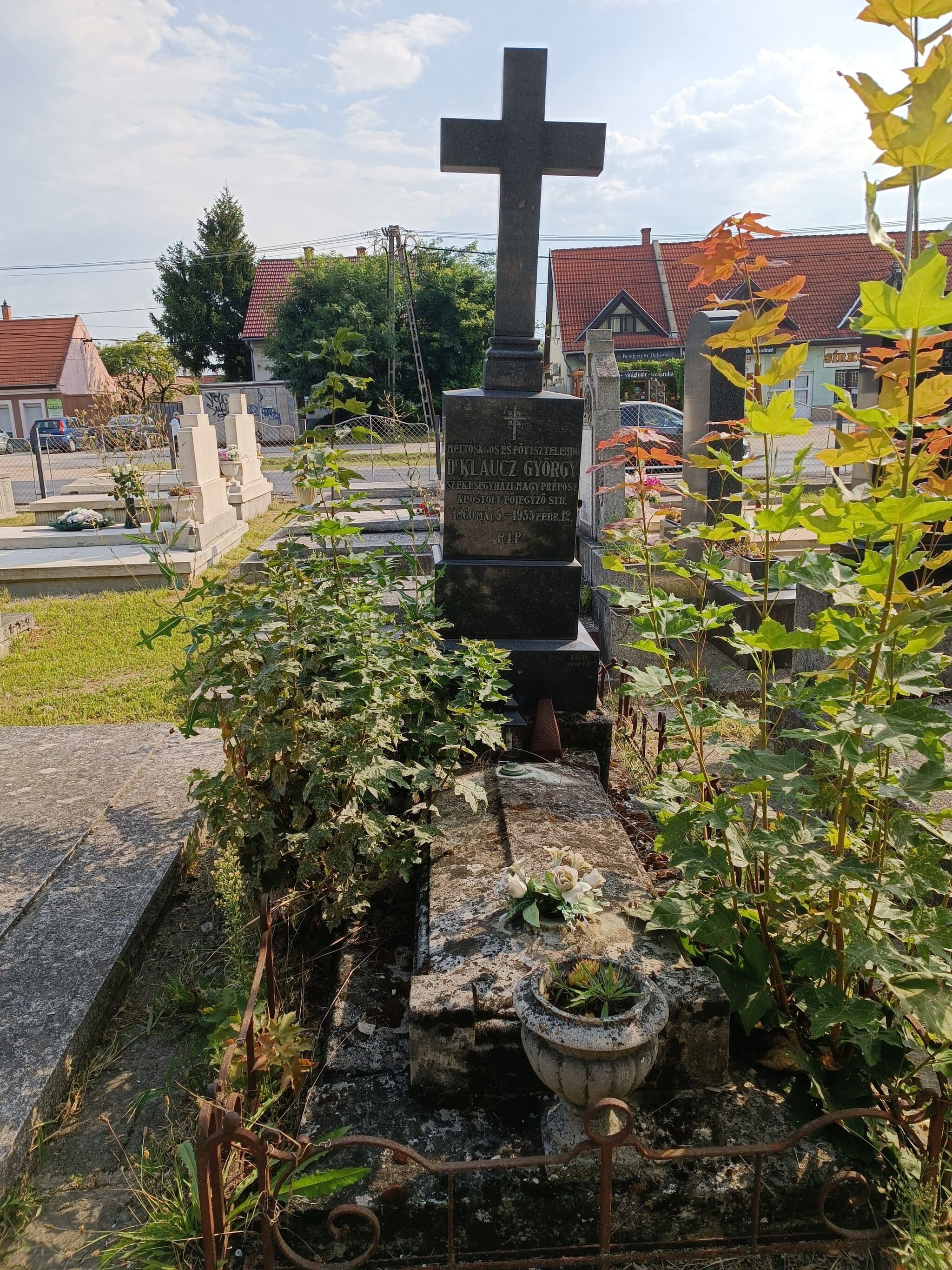 Klaucz György sírja