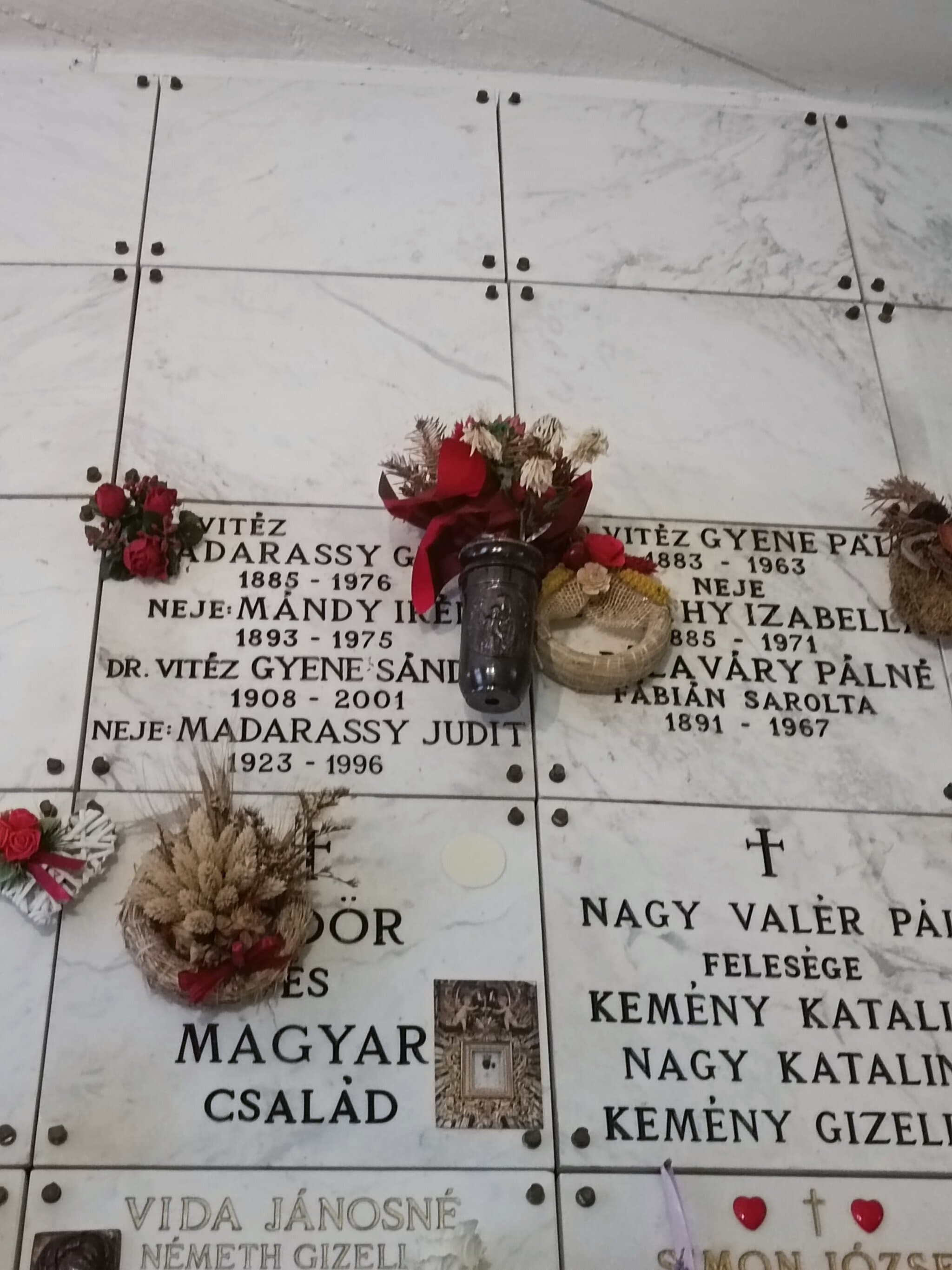 mezőmadarasi Madarassy Géza sírja
