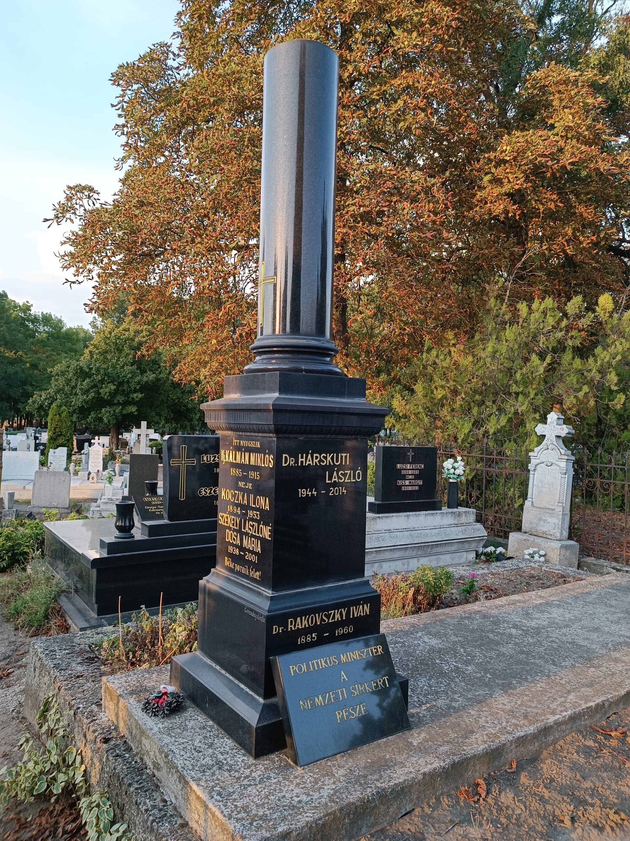 nagyrákói és kelemenfalvi Rakovszky Iván 1885 sírja