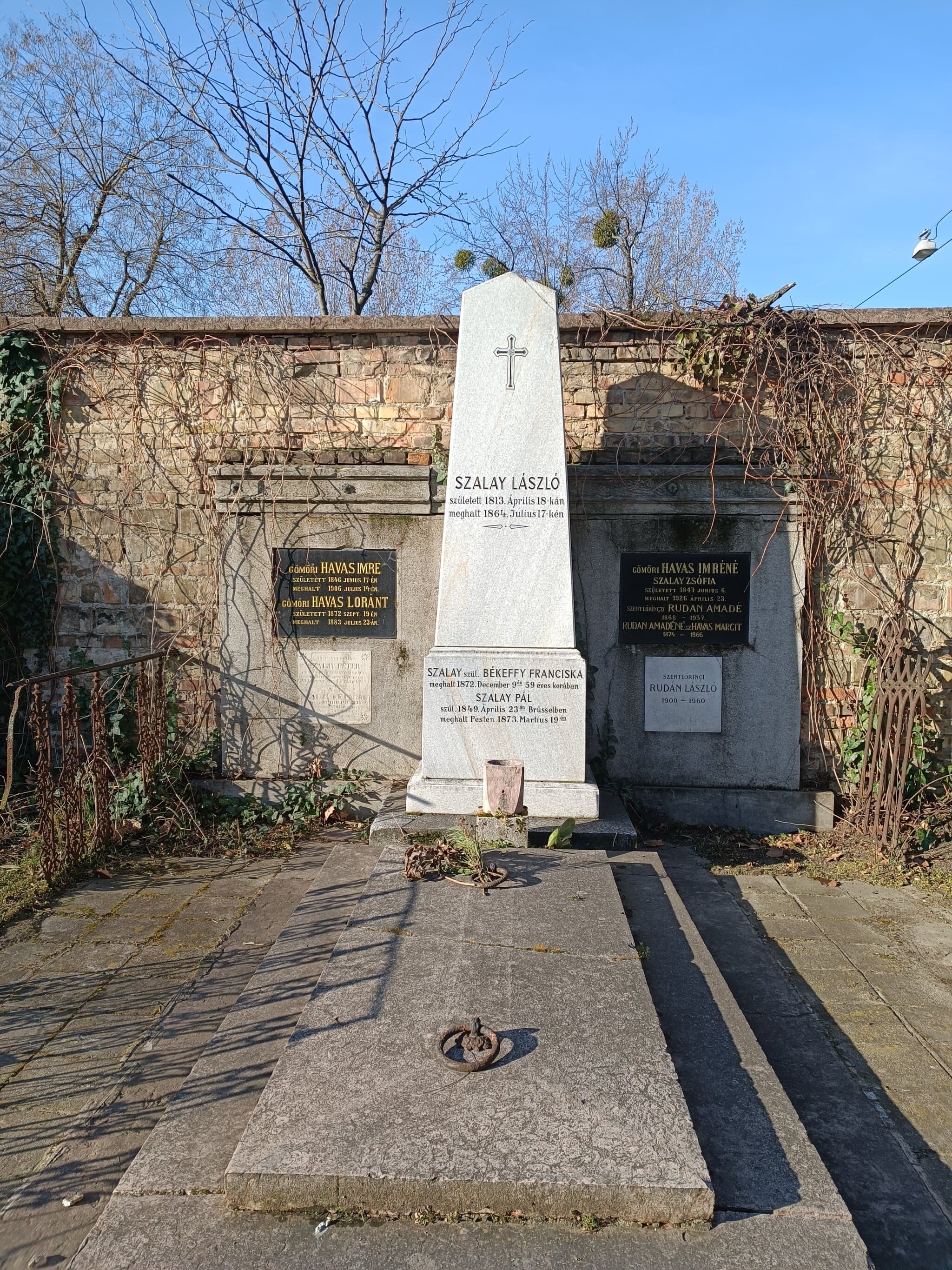 szentlőrinczi Rudan Amadé sírja