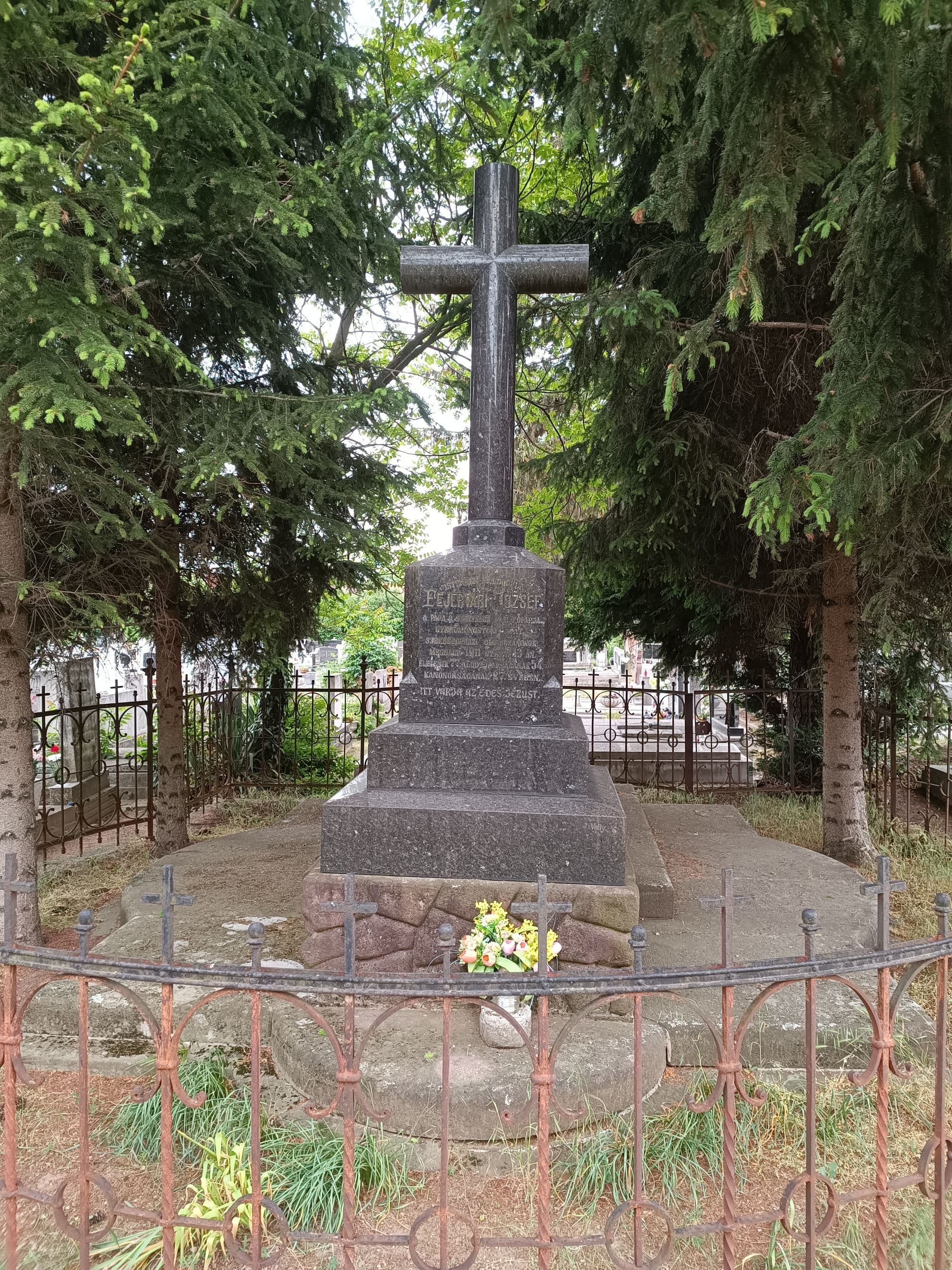 Fejérvári József sírja